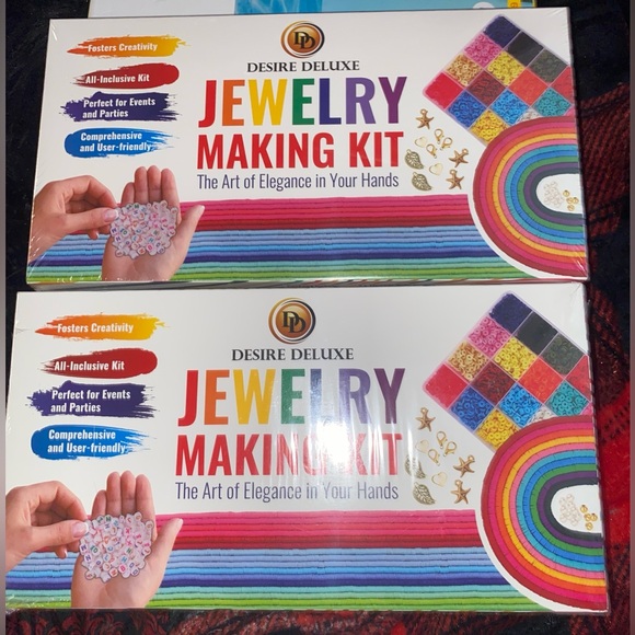 2 Desire Deluxe Bracelet Making Kit - Picture 1 of 5